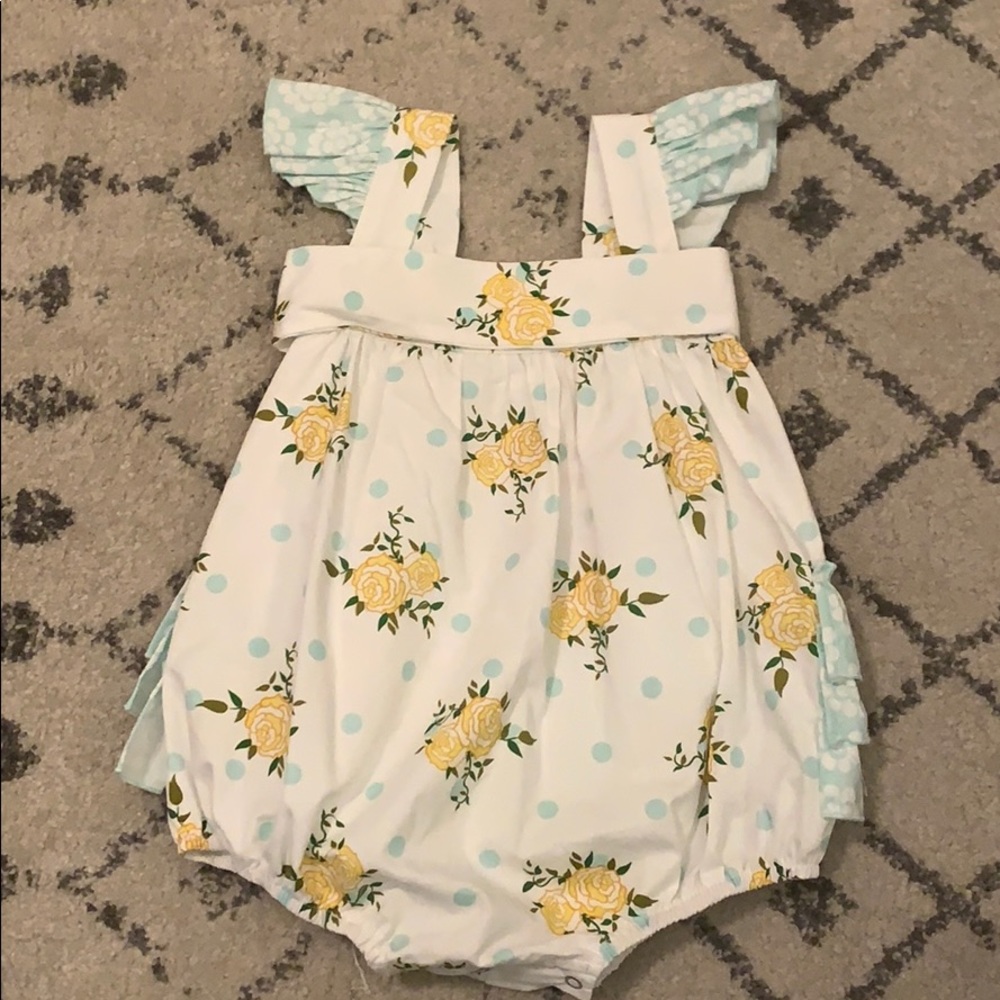 Serendipity Bubble outfit. Never been worn.